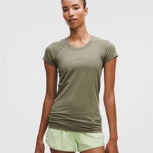 Lululemon Athletica Swiftly short sleeve Bay Leaf
